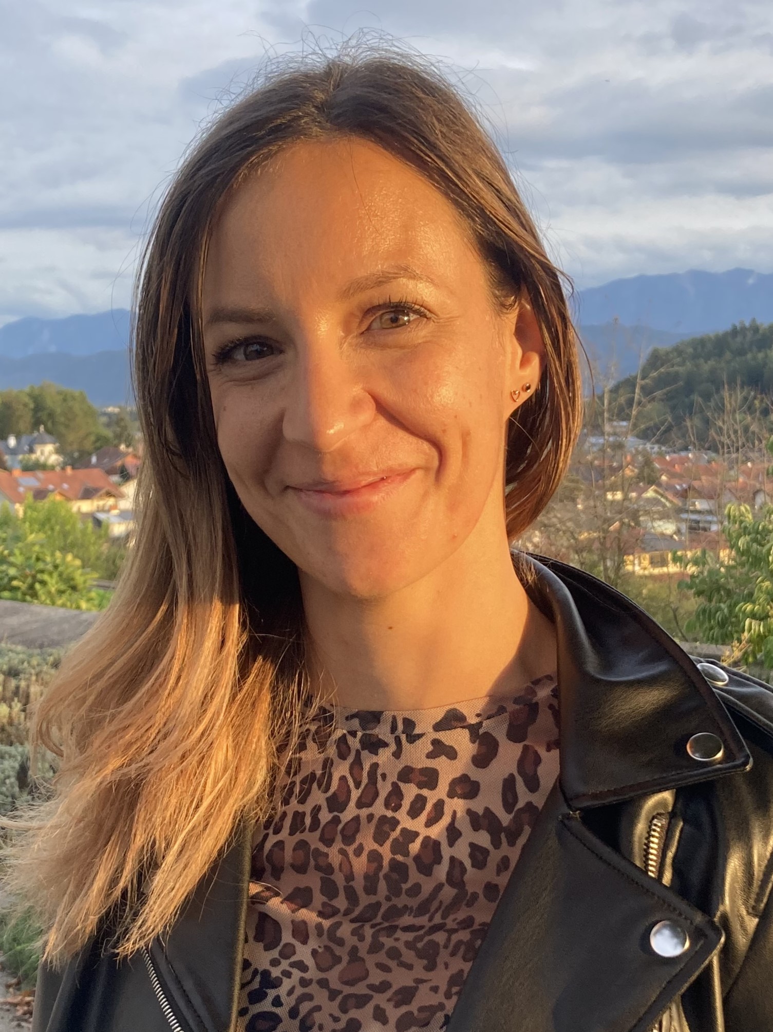 Sandra Erlacher Sj. 2024-25