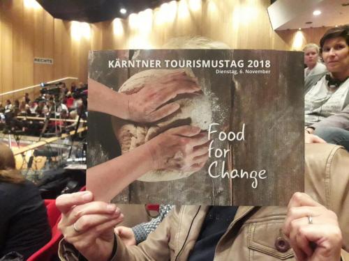 45520481 1953014214780409 2117561319518371840 o