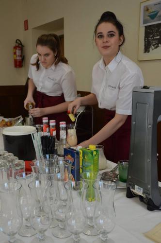 49288383 2048976291850867 5186358290514182144 n