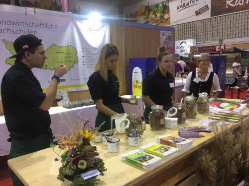 70615753 2462662200482272 5845561179753152512 o