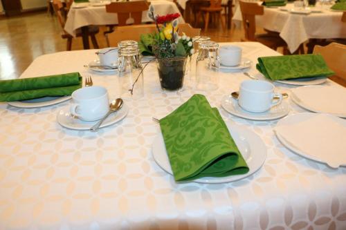 88302165 2825687664179722 14000871830454272 o